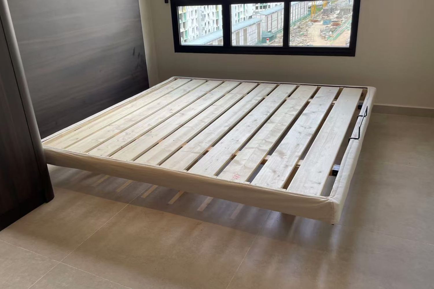 Crystal king size beige fabric bed frame Junling | Jan 25