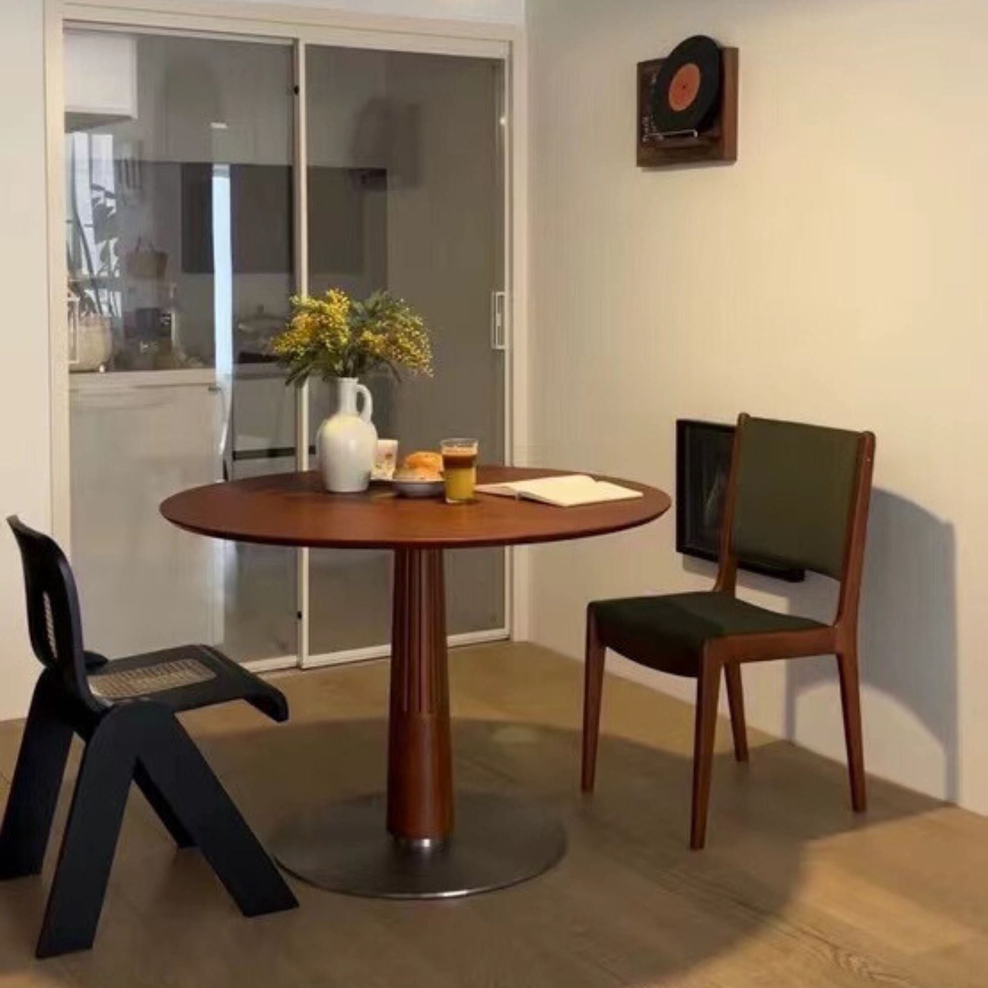 Troy poplar wood chair as part of round dining table set