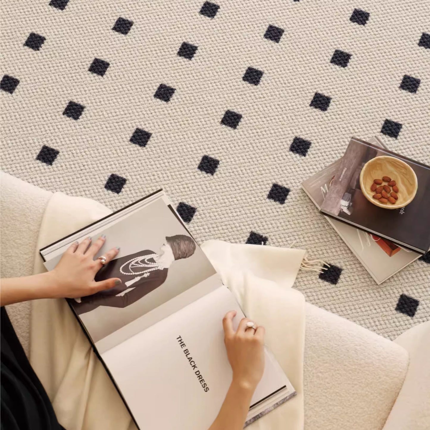 Champion rug beige