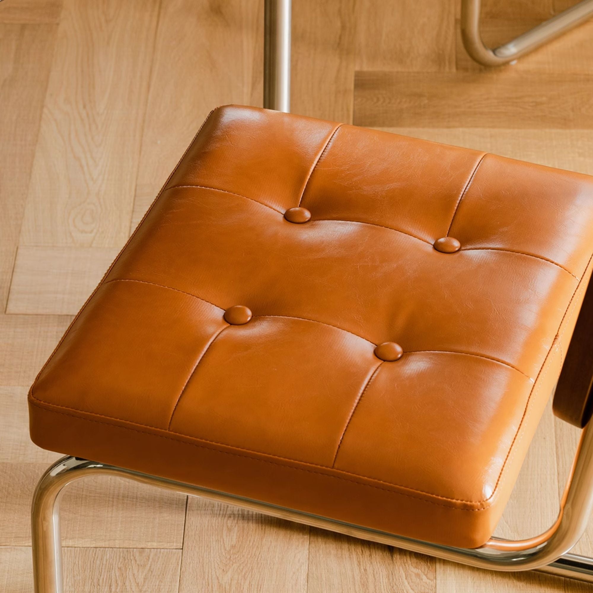 Seat cushion highlight