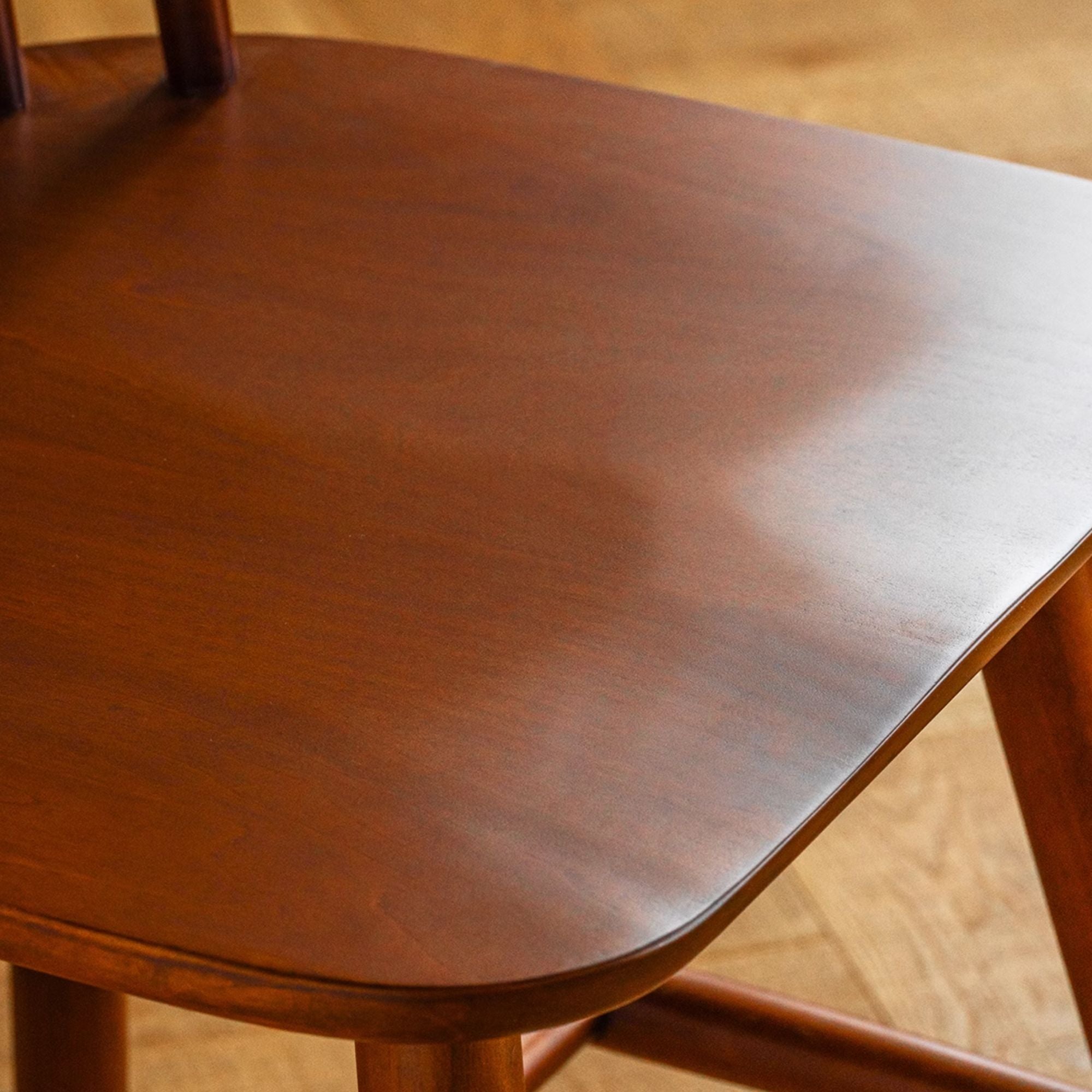 Seat with slight indent for toby poplar wood chair