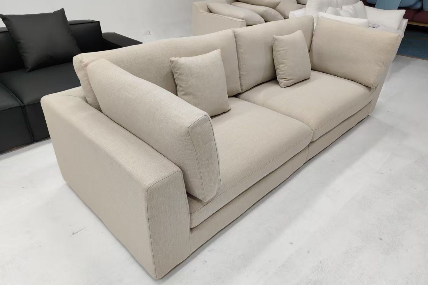 Claudia 260cm Beige Fabric Sofa Muhammad Thaqif | May 25