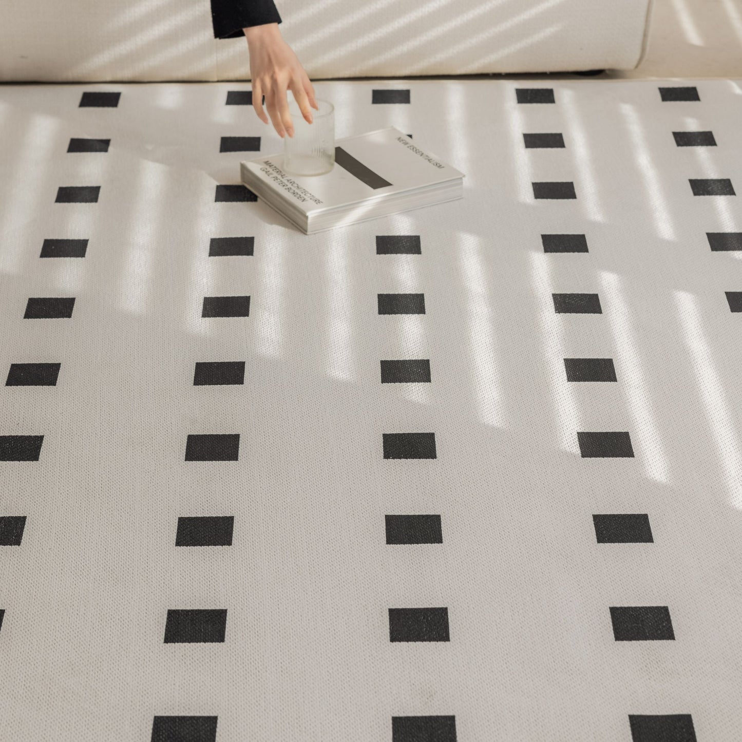 Ode washable rug white