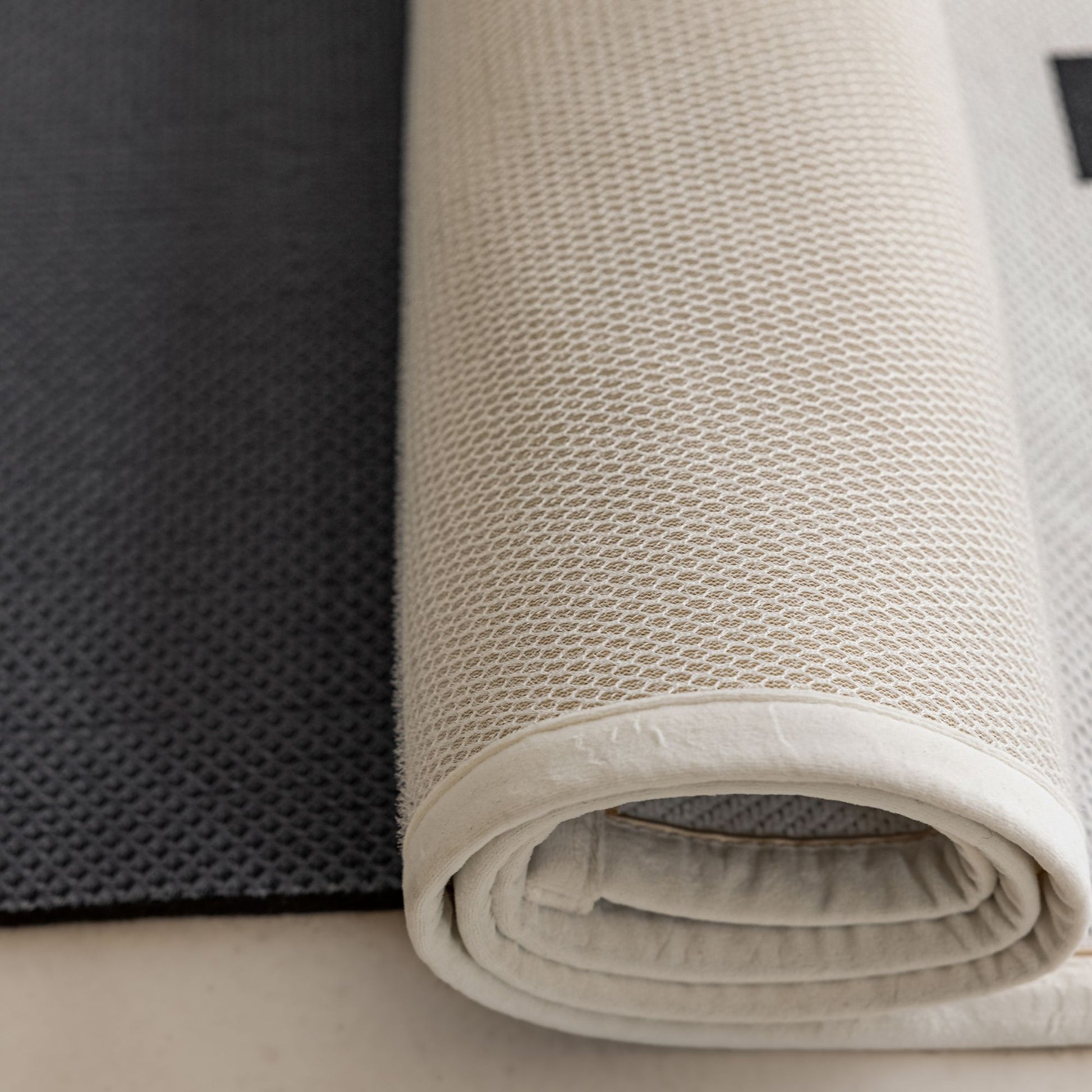 Ode washable rug white