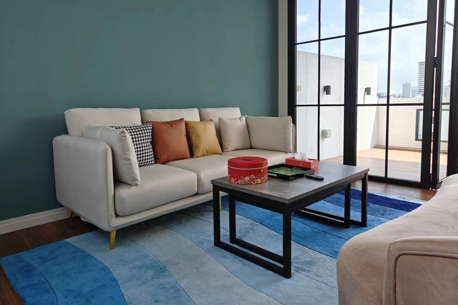 Chris 210cm White Fabric Sofa Cho Hong | Jul 24
