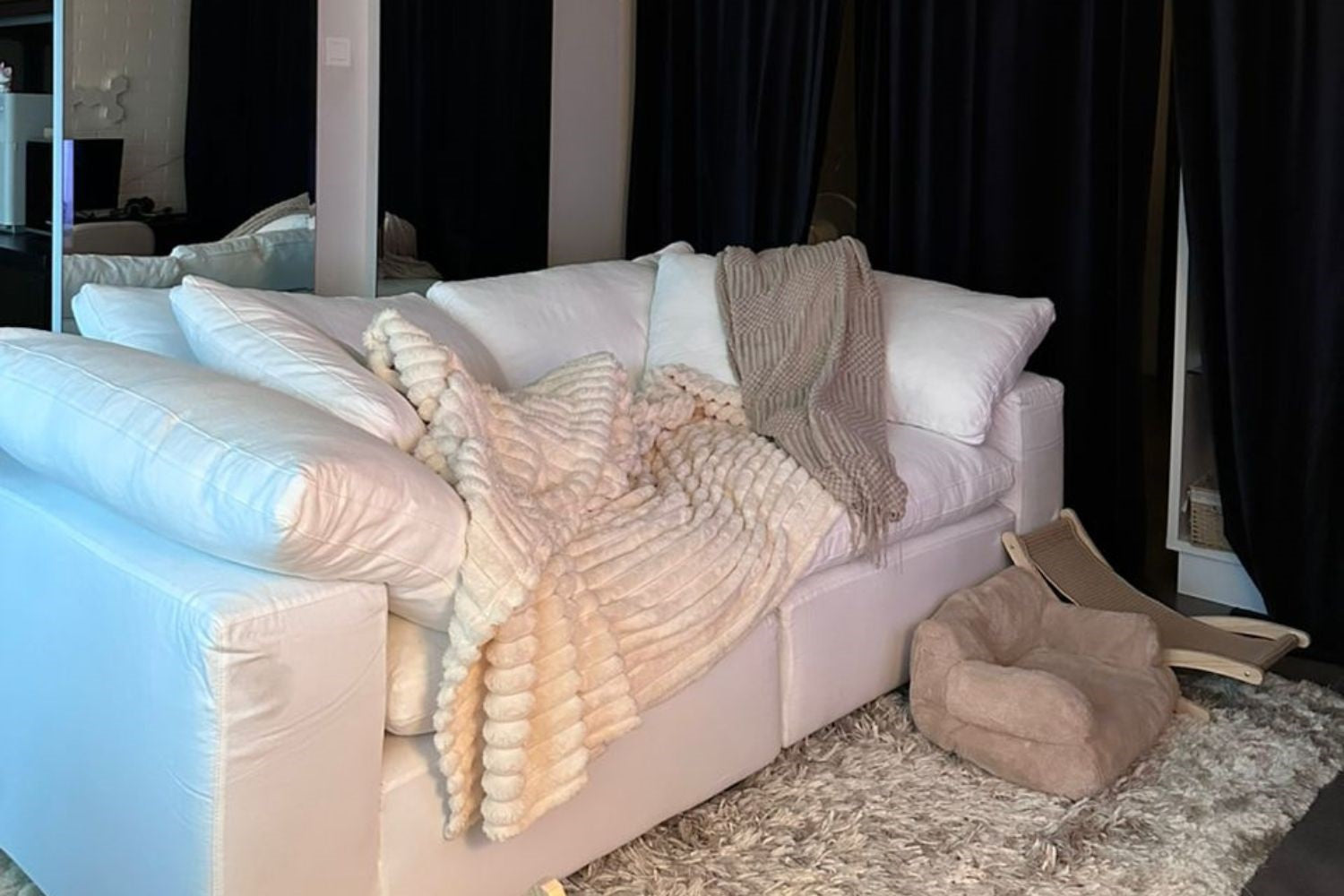 Cloud 228cm White (Medici-01) Fabric Sofa Melanie | Aug 24