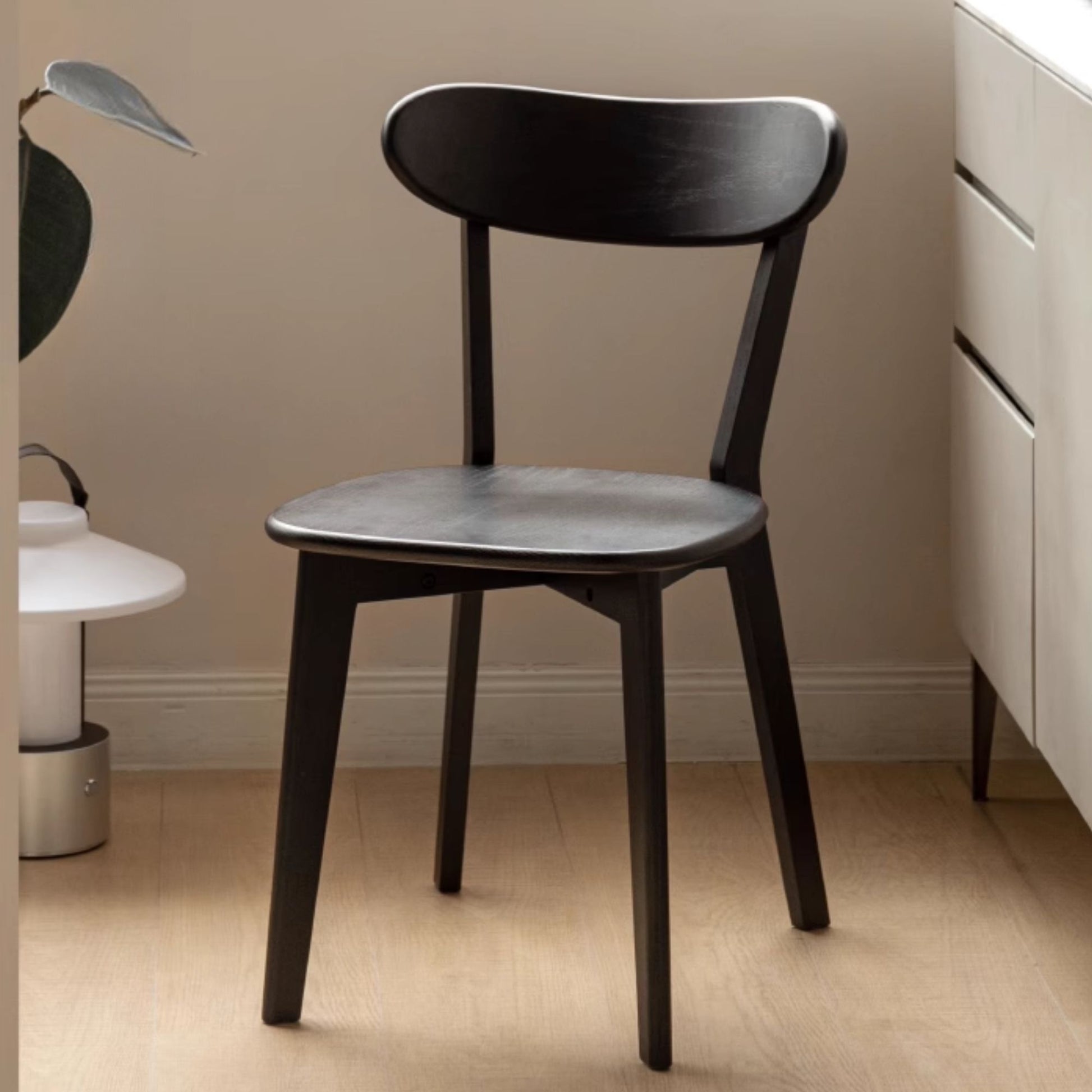 Tank oak wood chair in black finish