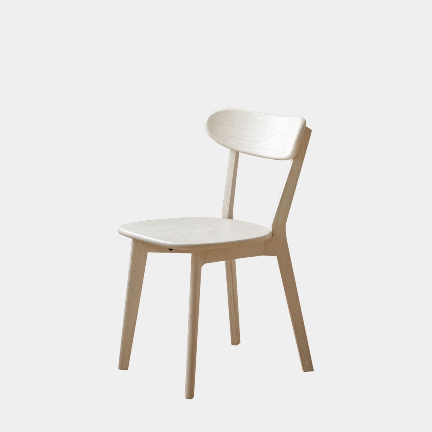 Tank oak wood chair in white finish