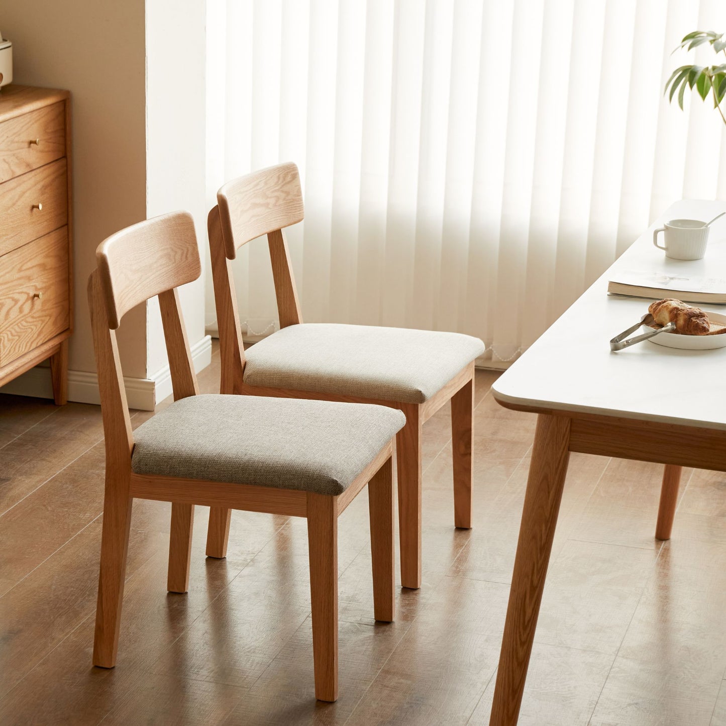 Thor Oak Wood Fabric Chair