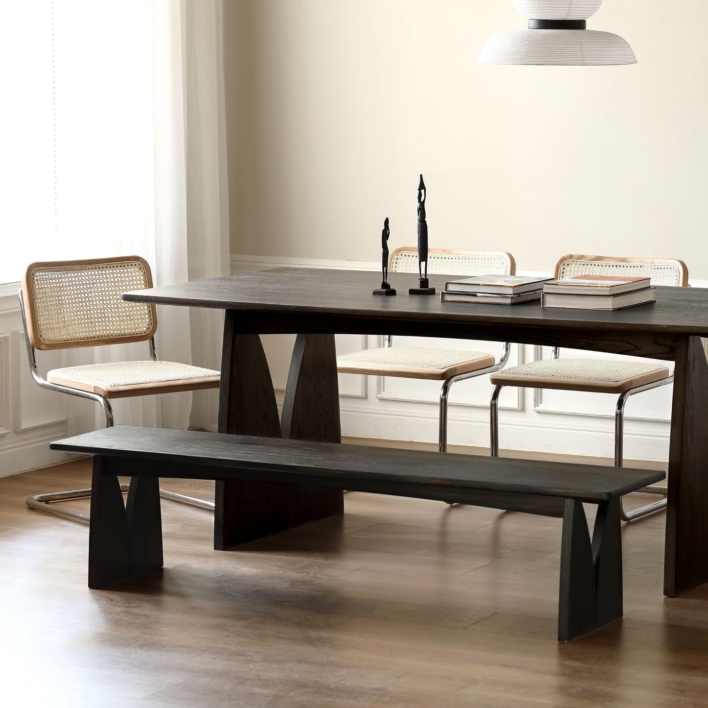 Tinta oak wood bench with black finish