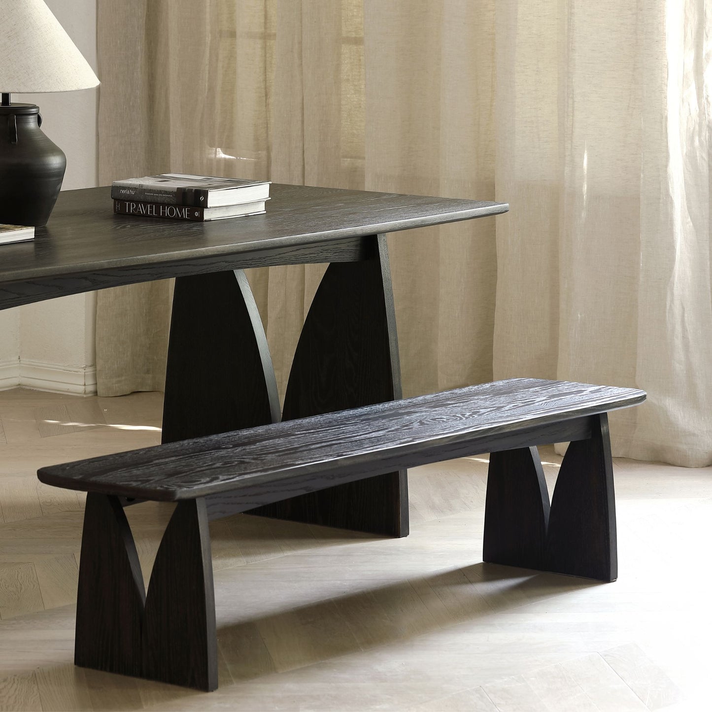 Tinta oak wood bench with black finish