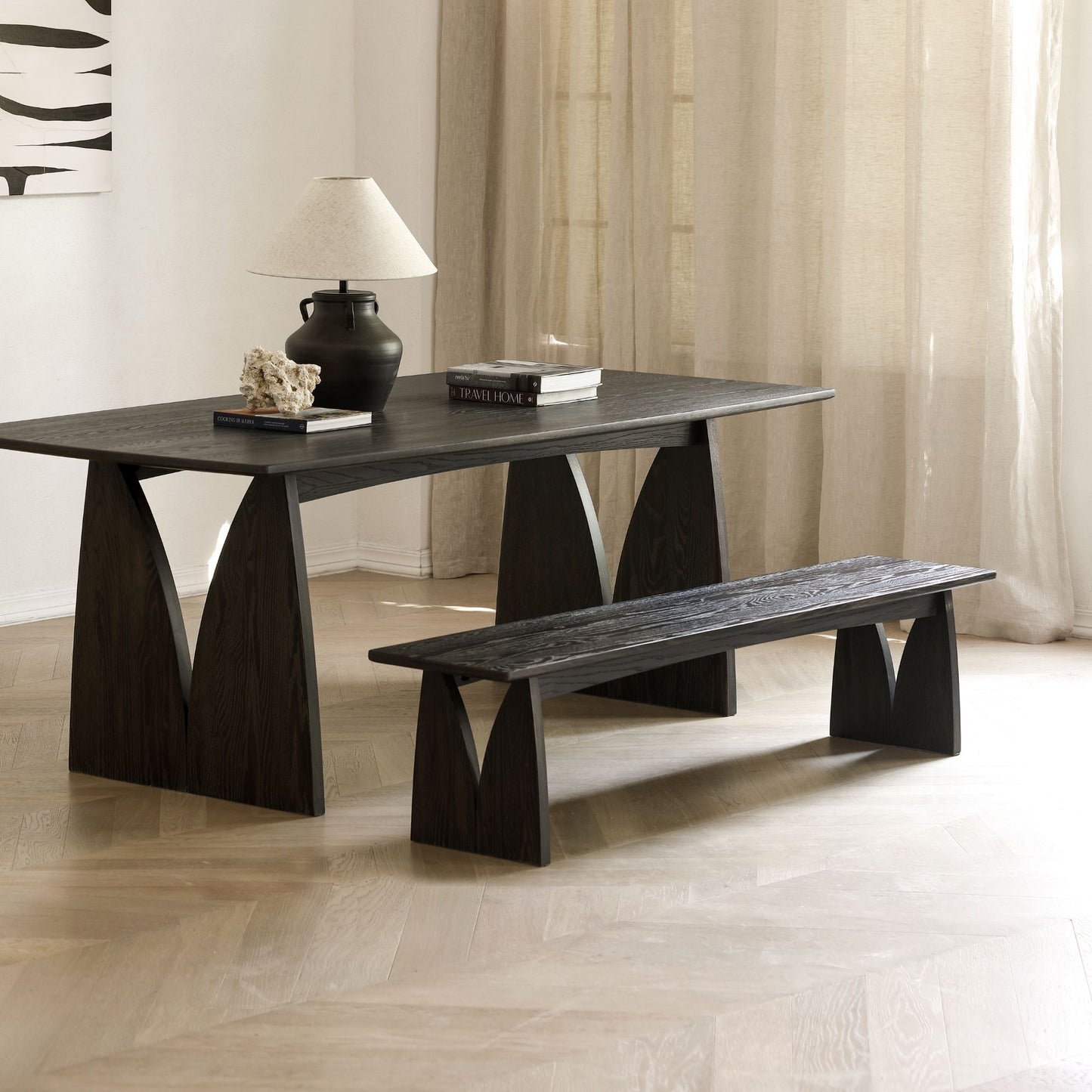 Tinta oak wood bench with black finish