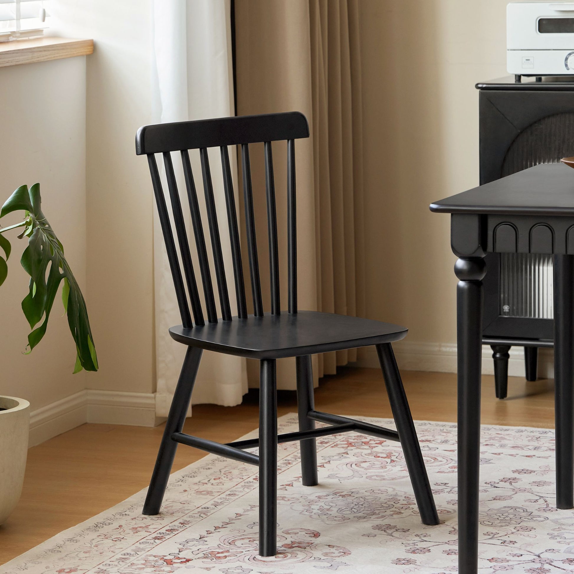 Toby rubberwood chair in black finish