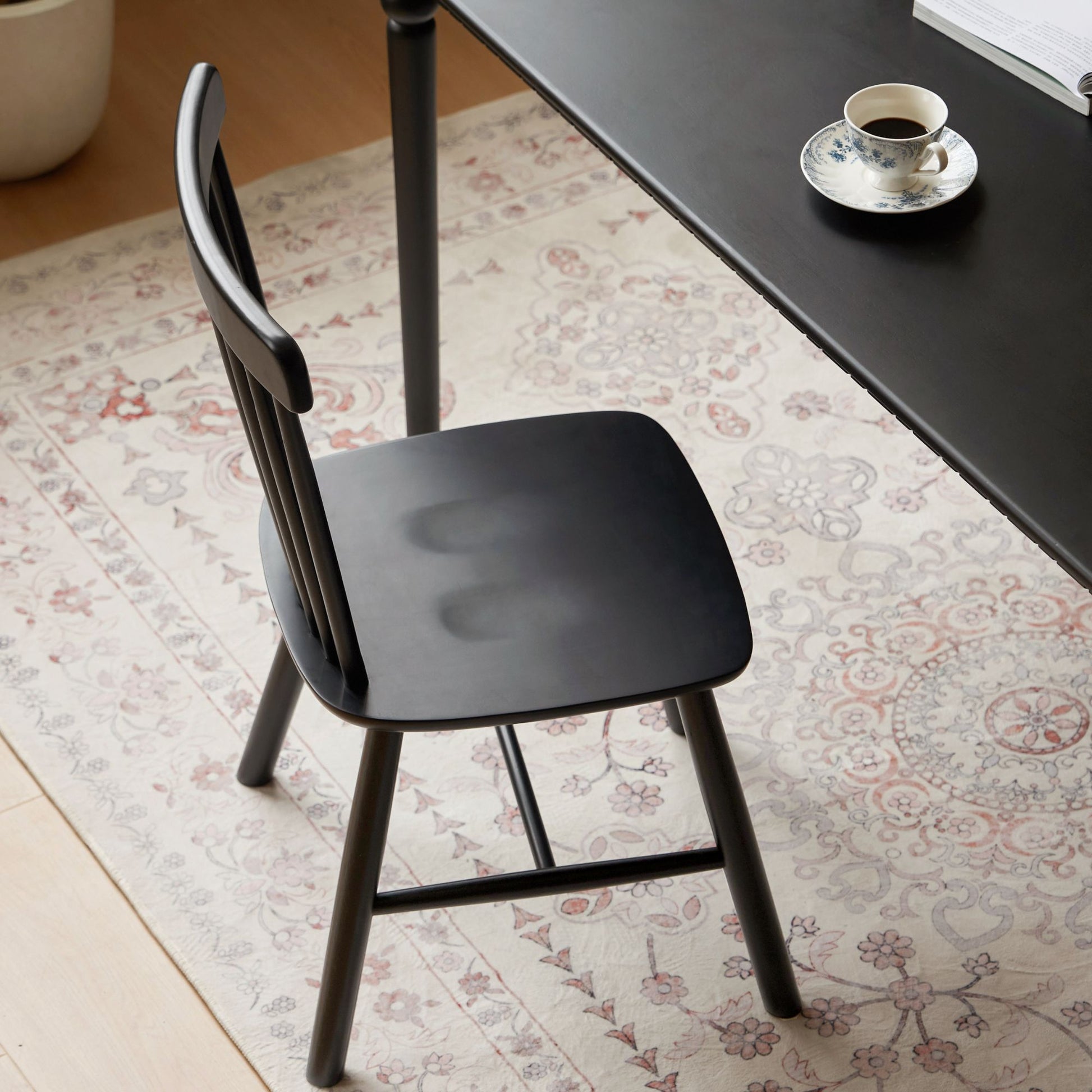 Toby rubberwood chair in black finish
