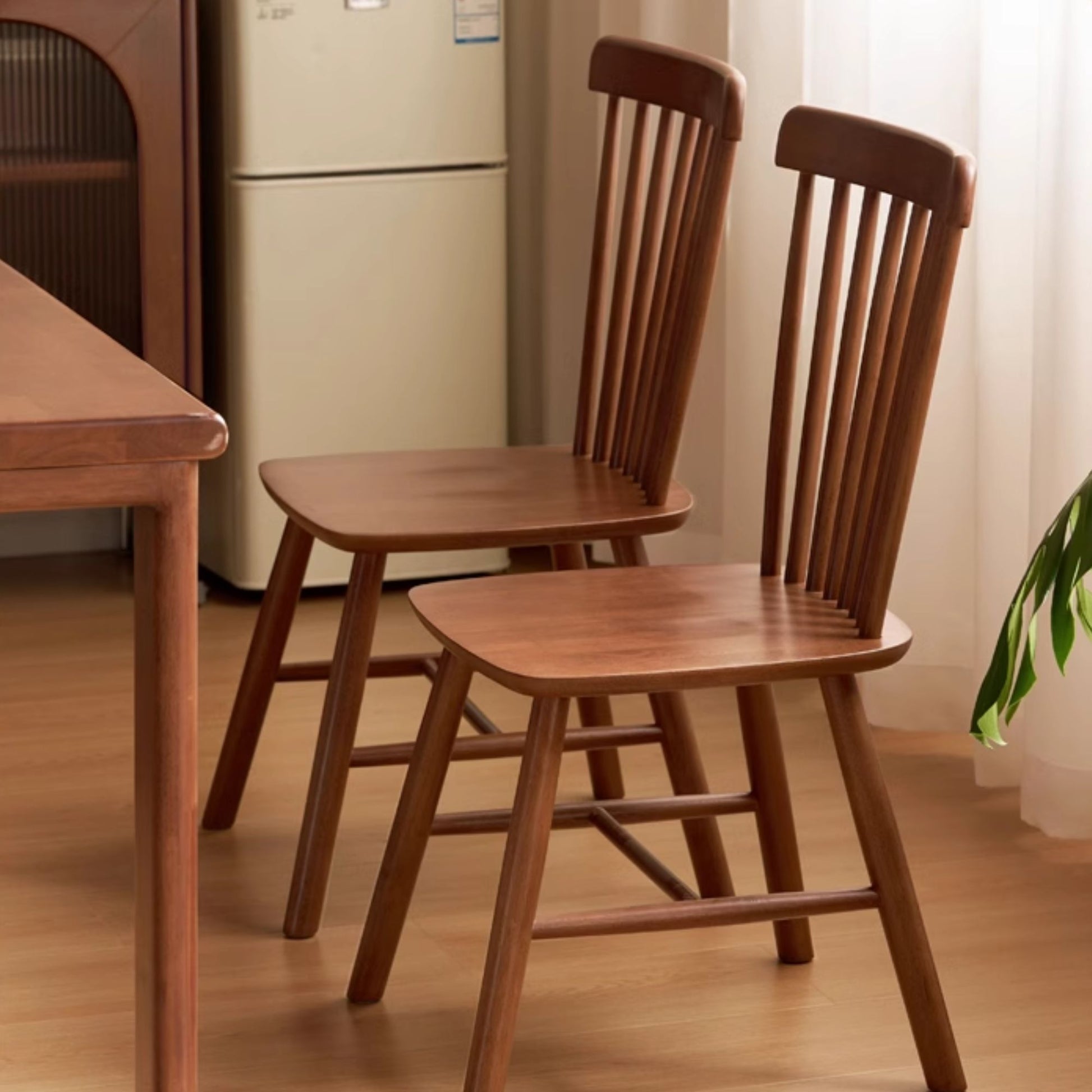 Toby rubberwood chair in brown finish