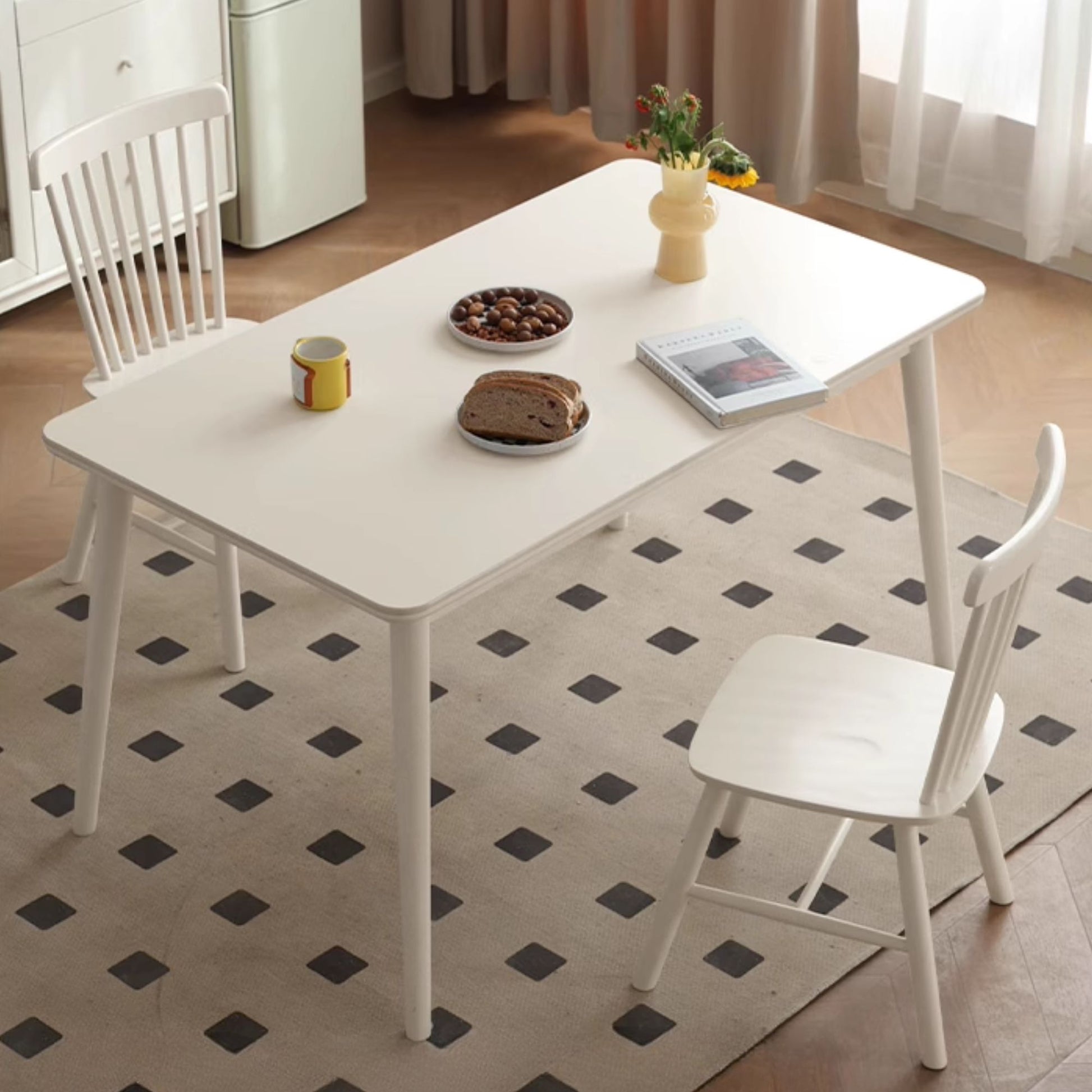 Toby rubberwood chair in white finish
