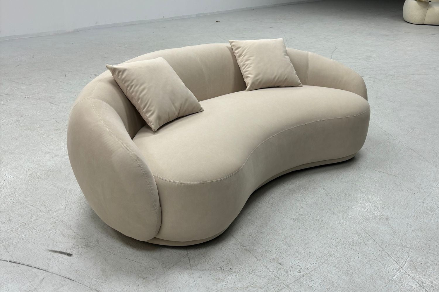 Cashew 215cm Beige Fabric Sofa Roslinda | Feb 25