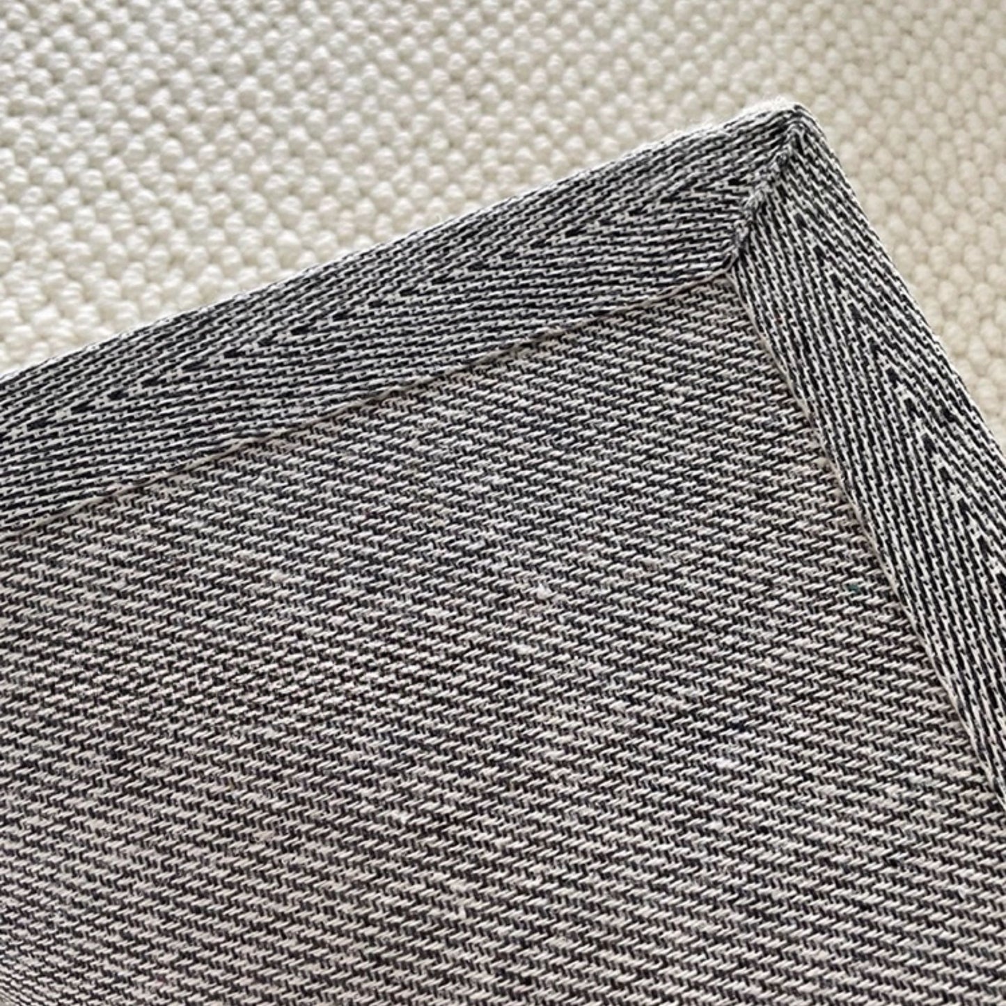 Celine wool rug cream