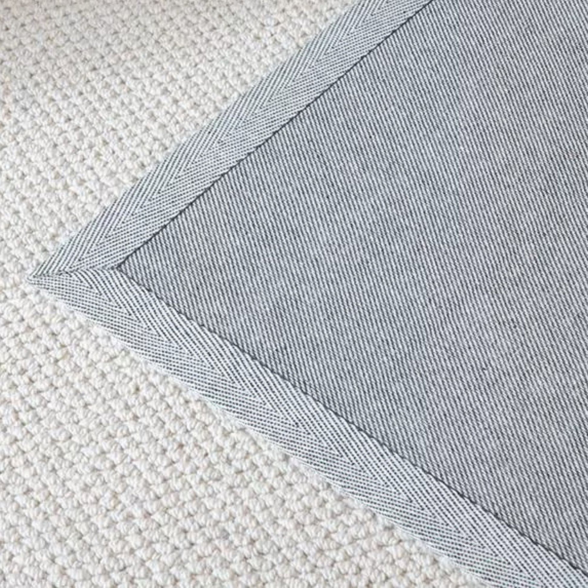 Celine wool rug cream