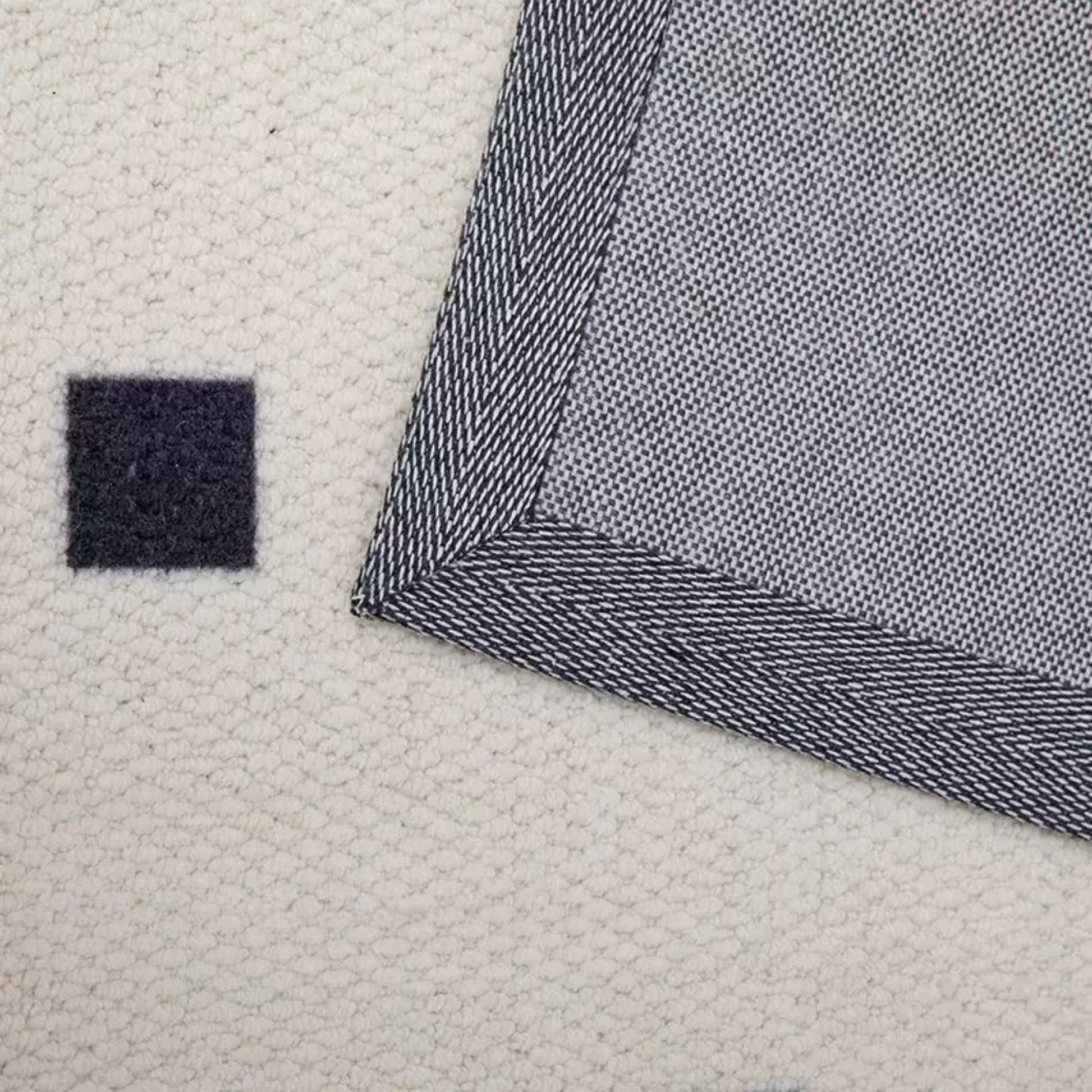 Champion rug beige