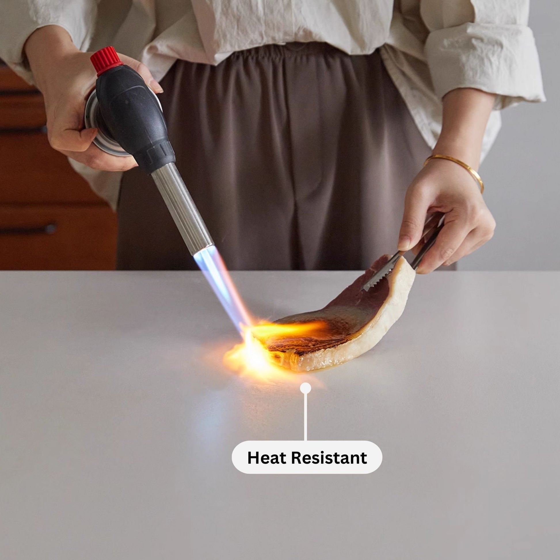 Sintered stone benefit - heat resistant