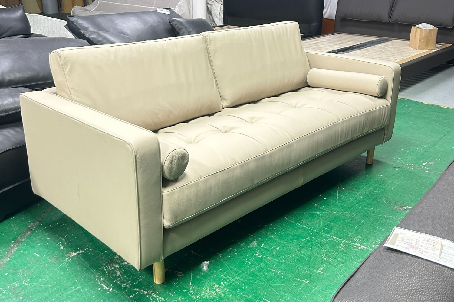 Castle 200cm Beige Full Leather Sofa Jasmine Kwan | Dec 25