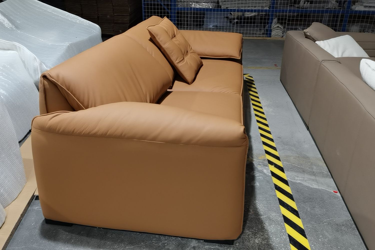 Comfy 260cm Brown (Lucas 826) Half Leather Sofa Jay Cheng | Jan 24