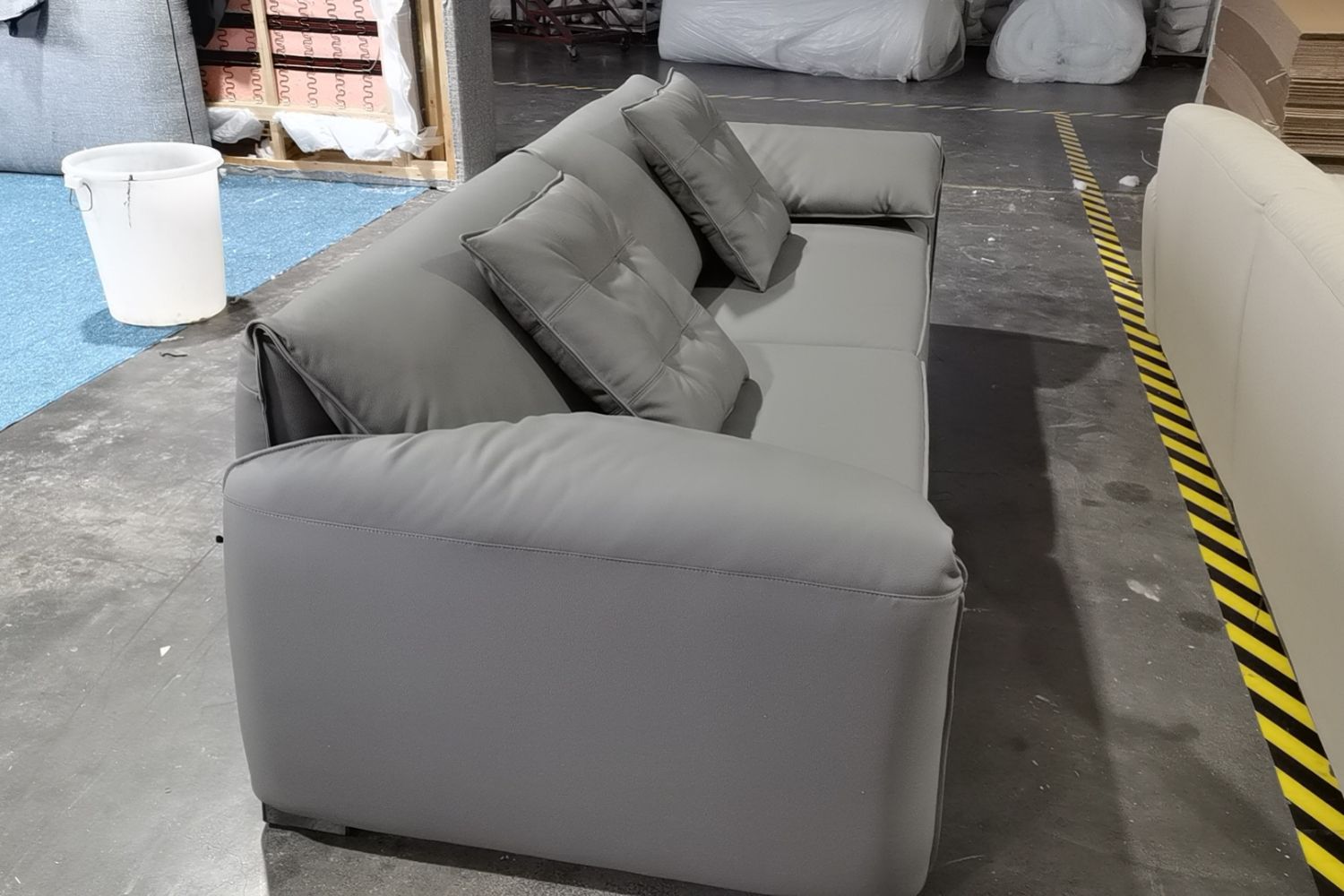 Comfy 280cm grey half leather sofa | Feb 24