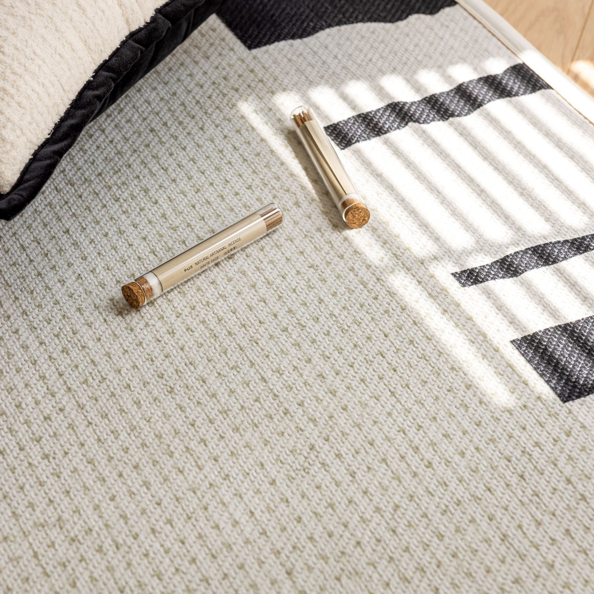 Oboe washable rug white