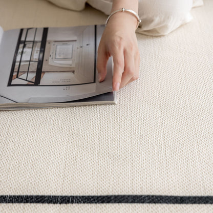 Osman washable rug white