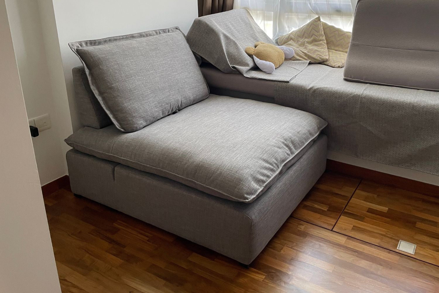 Chime 100cm Grey Fabric Lounge Chair Yee Ching | Aug 25
