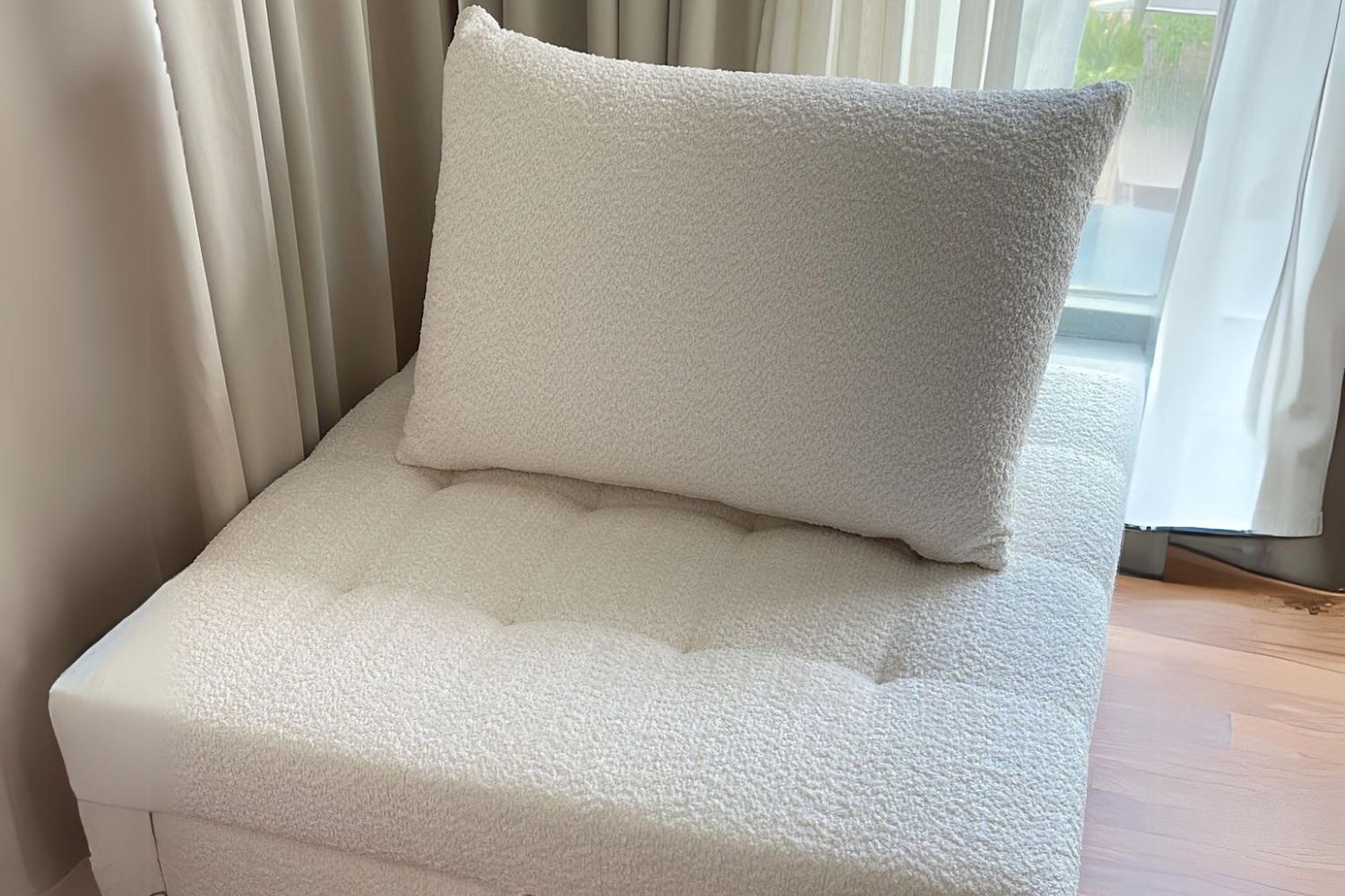 Candy 105cm white boucle fabric sofa