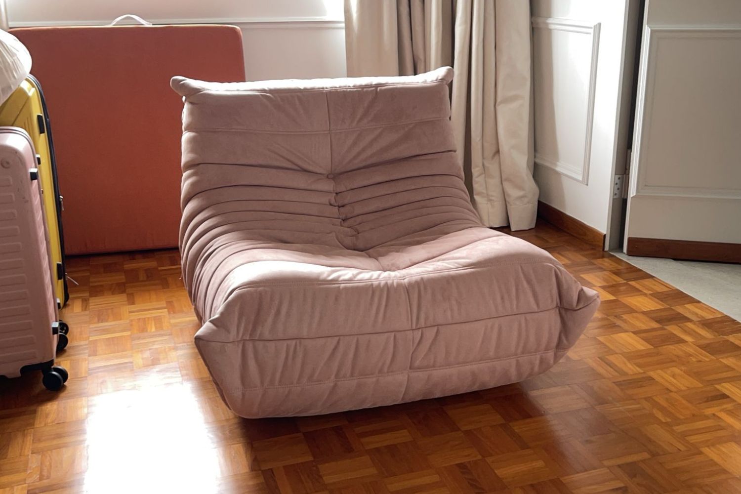 Caterpillar 87cm Pink Fabric Sofa Zhi Ming | Nov 25