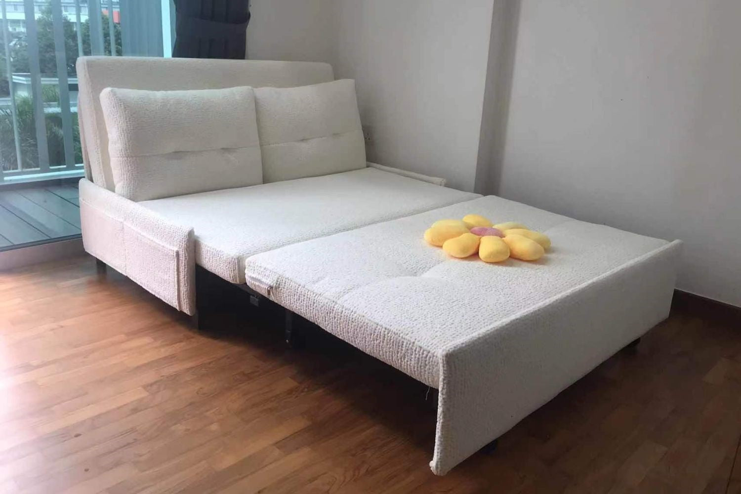 Ciabatta 126cm white fabric sofa bed