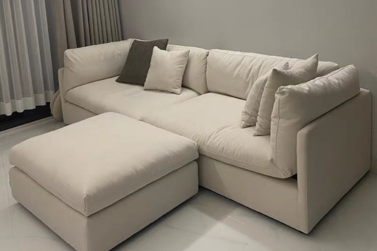 Clara 250cm Beige Fabric Sofa | Demo 3