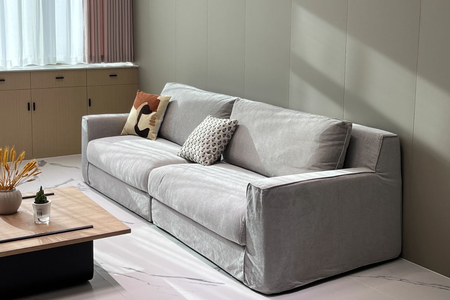 Comfort 260cm Grey Fabric Sofa | Demo