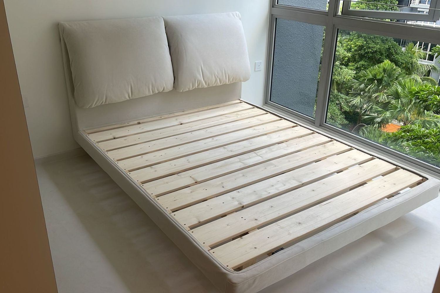 Comfy queen size bed