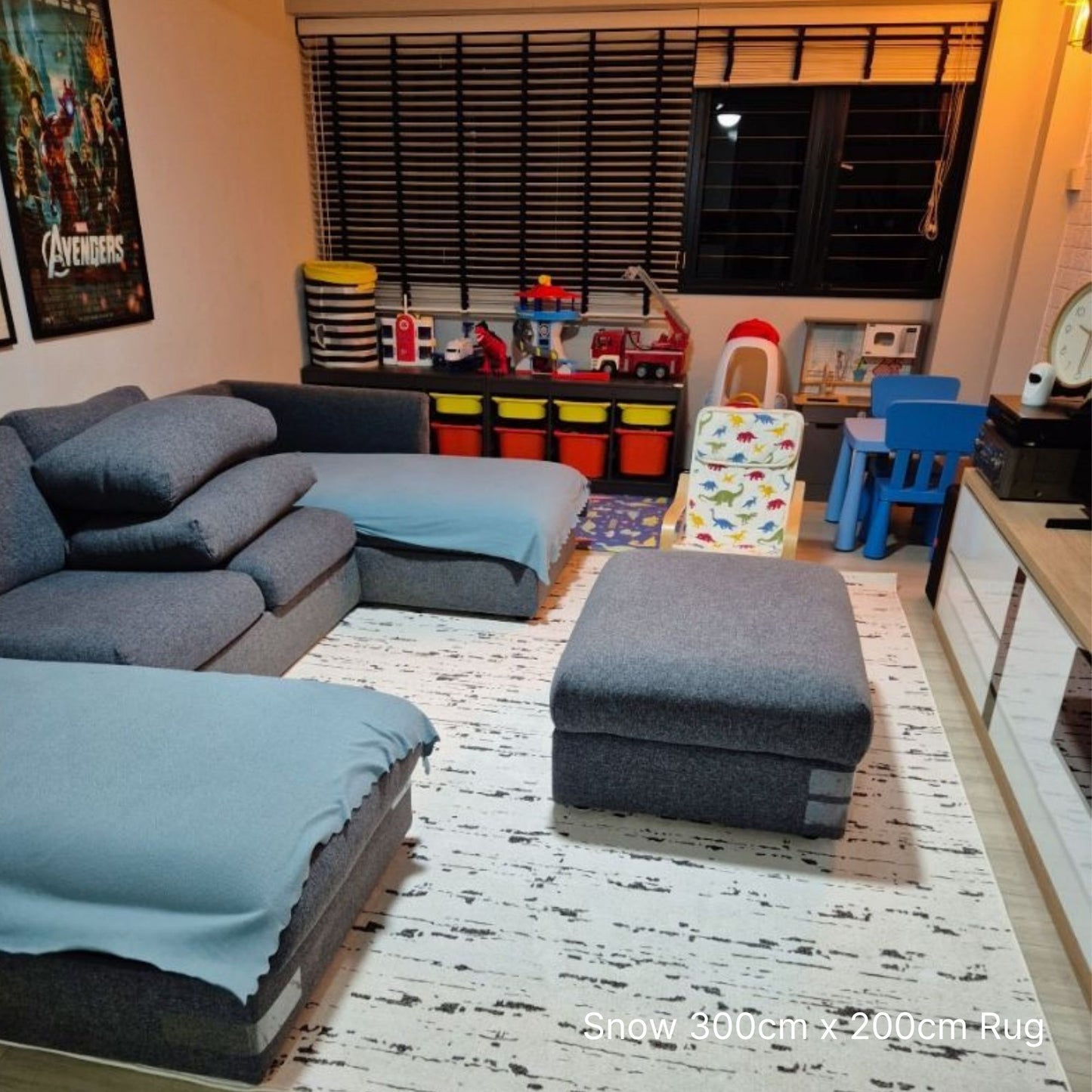 snow 300cm x 200cm rug sample in our customer's living room
