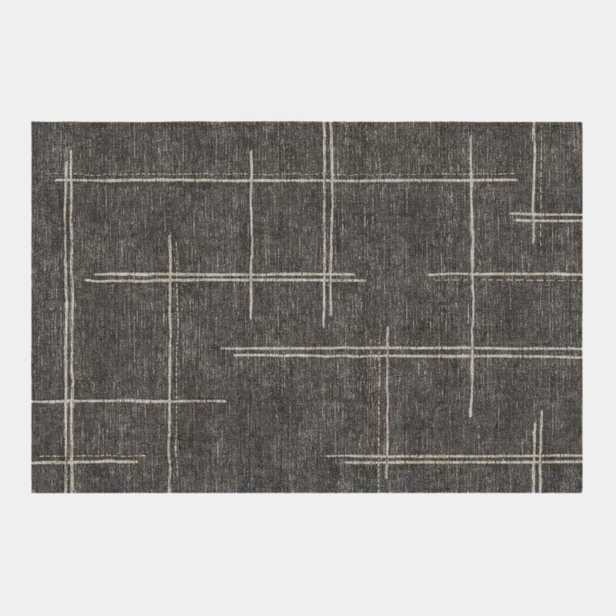 Stripe design black coloured rug