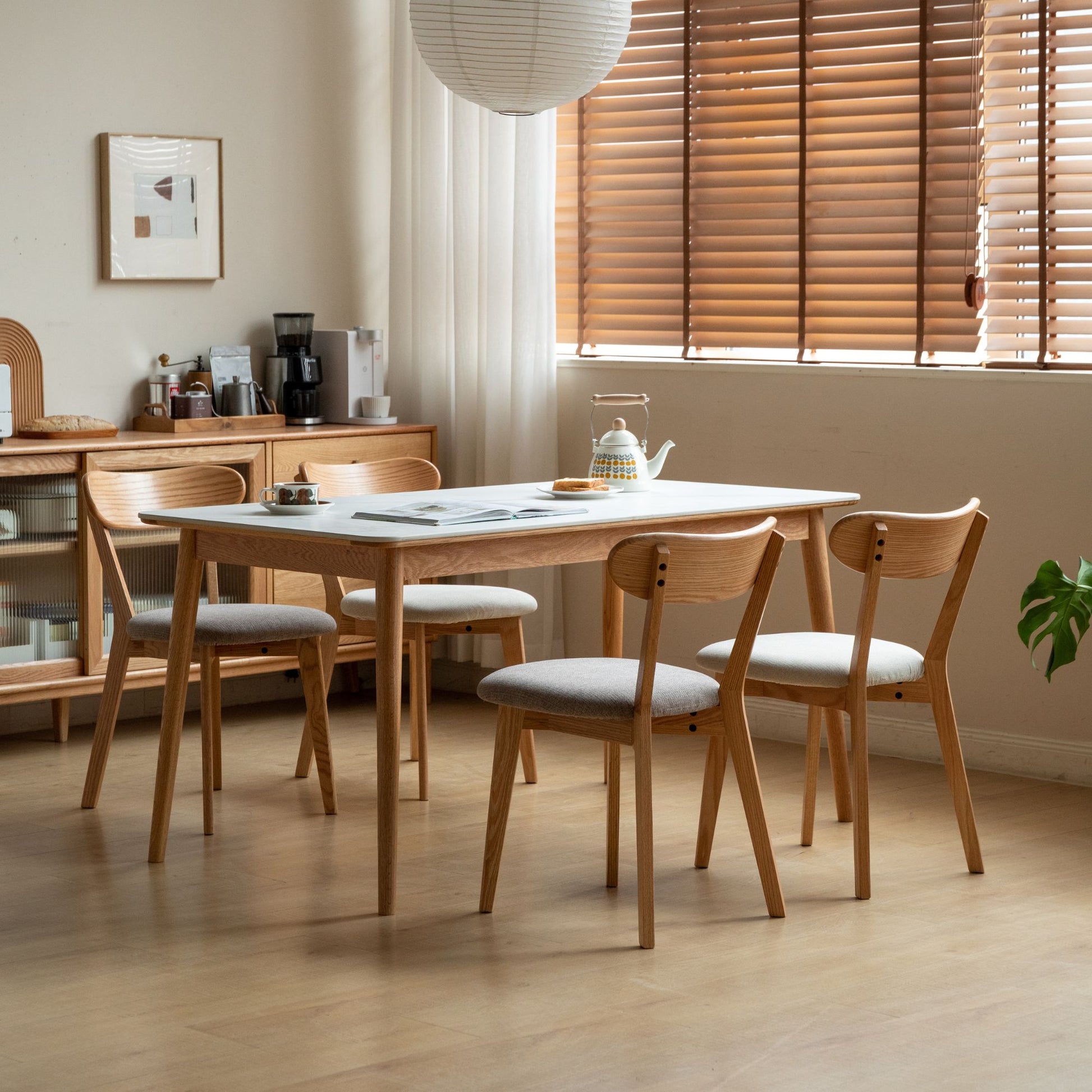 Tank oak wood fabric chair with natural wood finish and white fabric
